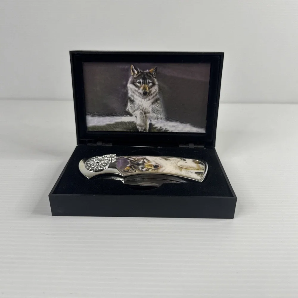 Maxam Great Wolf Native American Inspired Collectors Folding Knife AO4058597